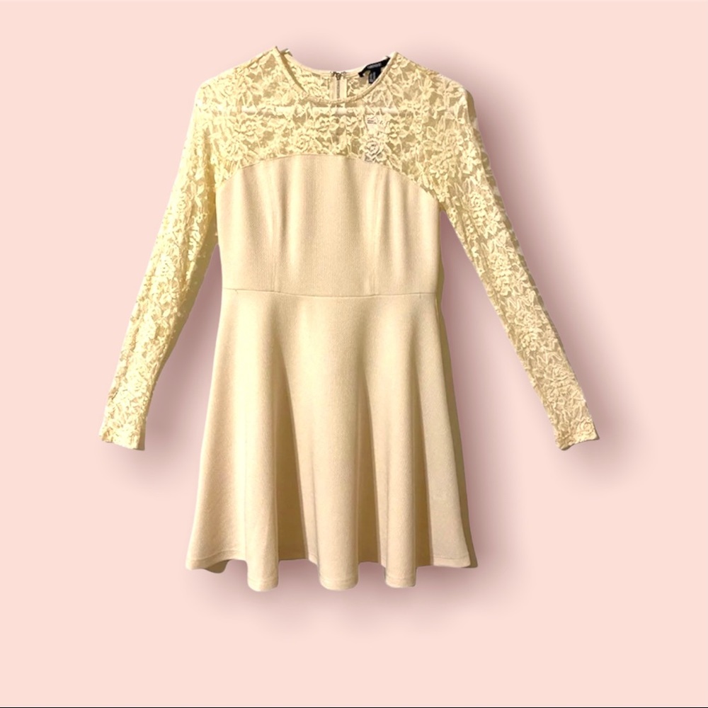 Forever 21 Womens Medium Cream Ivory Dress A-line Long sleeve Lace Sleeves NWT